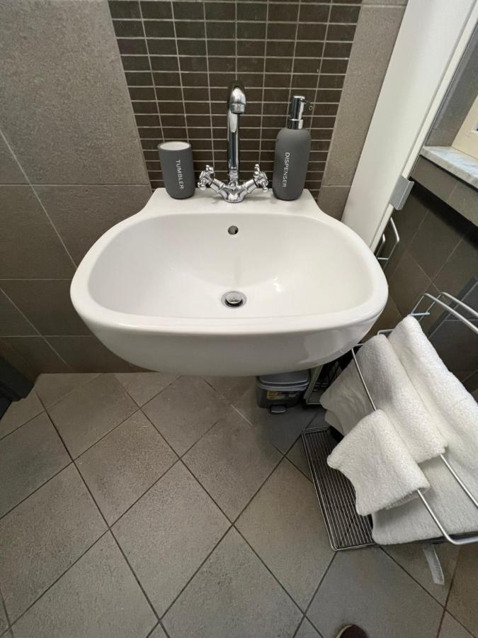 Centrocentro Casa Vacanze Avellino Bagian luar foto