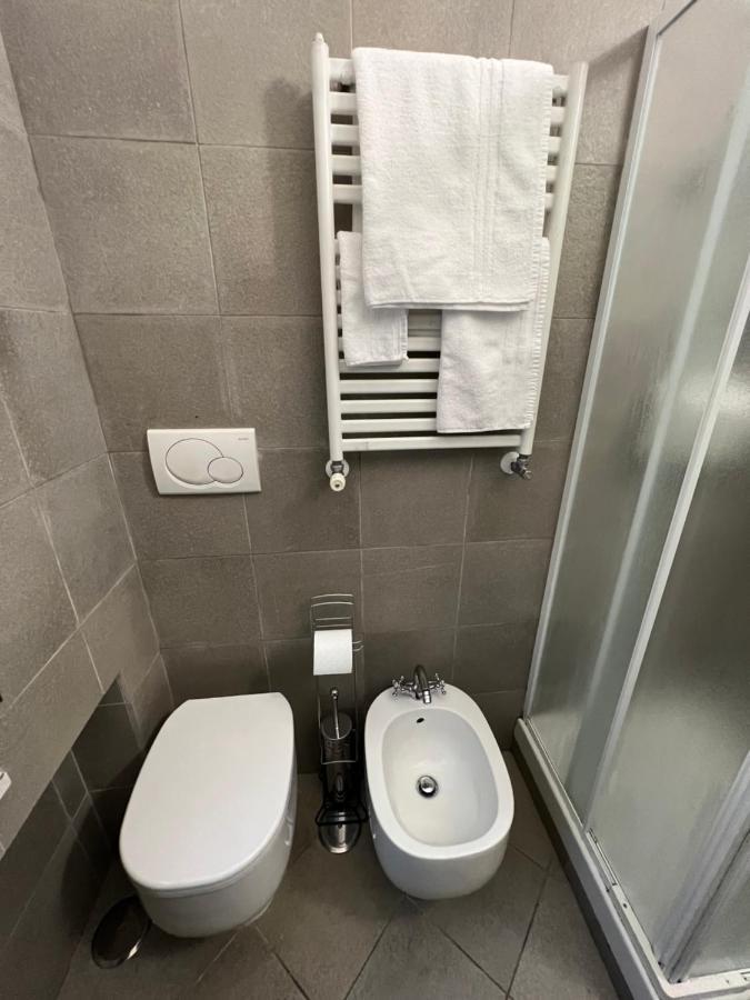 Centrocentro Casa Vacanze Avellino Bagian luar foto